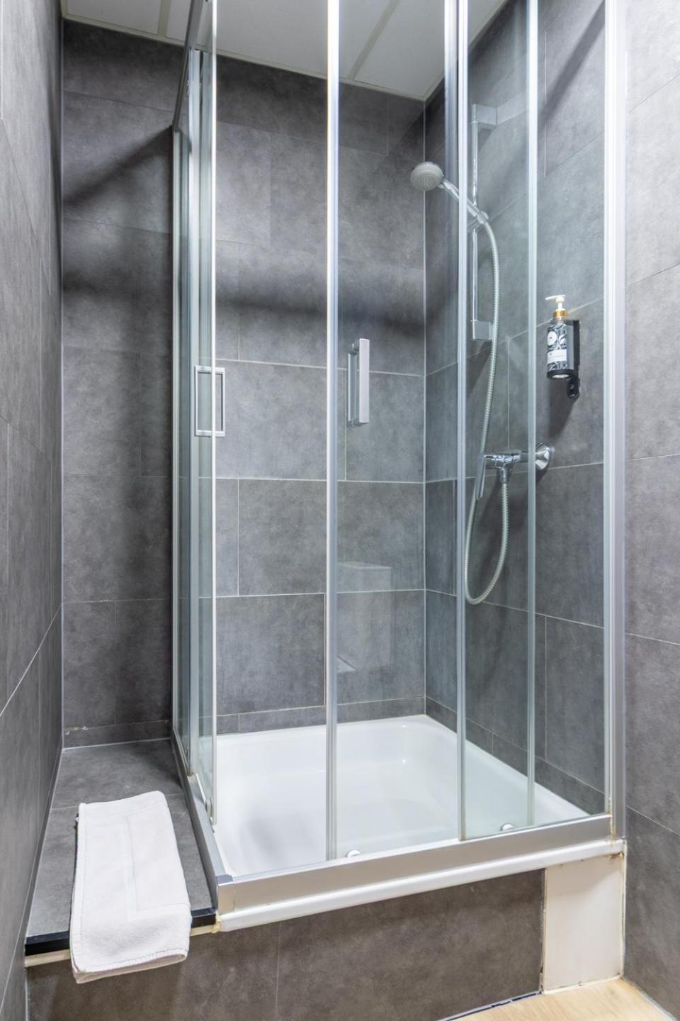 Montovani Hotel 2*